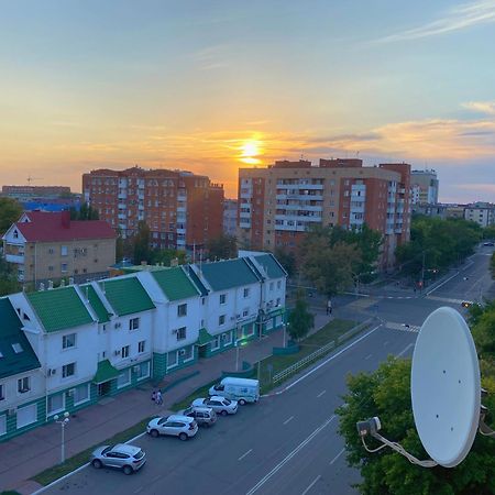 Однокомнатная Студия, Центр Города Kostanay Luaran gambar