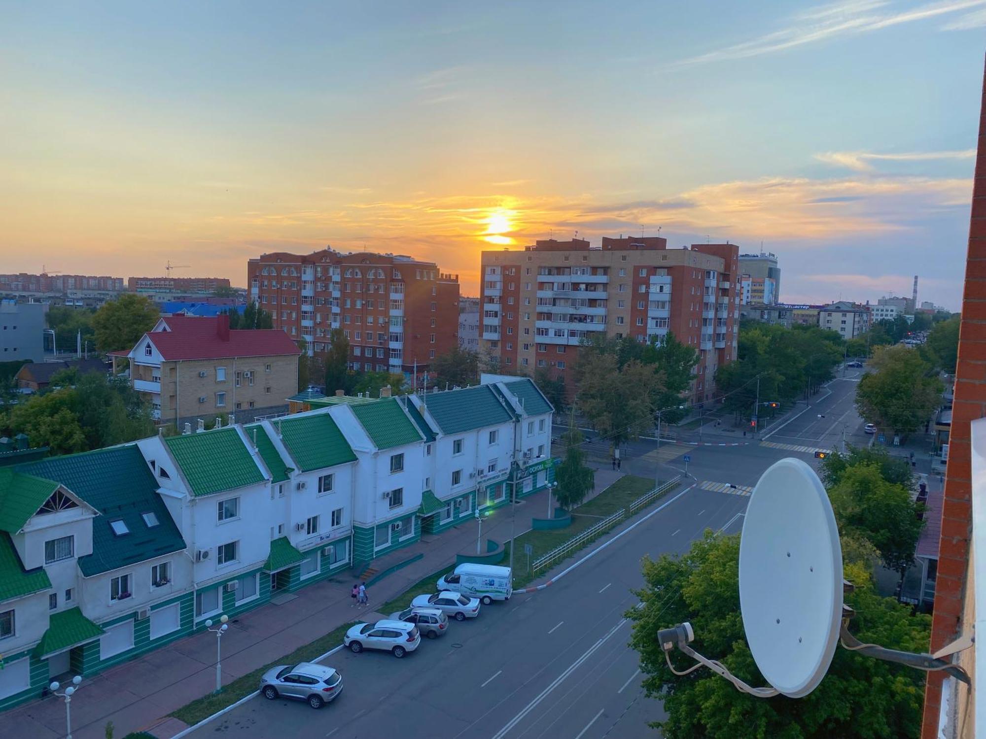 Однокомнатная Студия, Центр Города Kostanay Luaran gambar